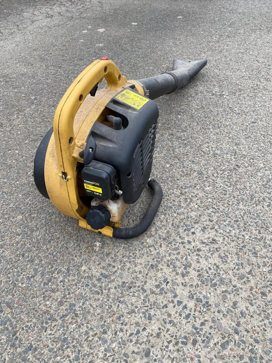 Petrol leaf blower - Image 2