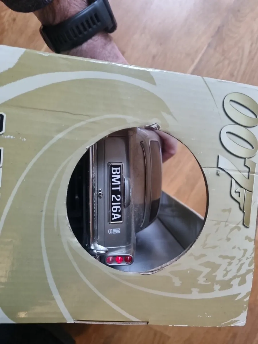 007 james bond collectables - Image 4