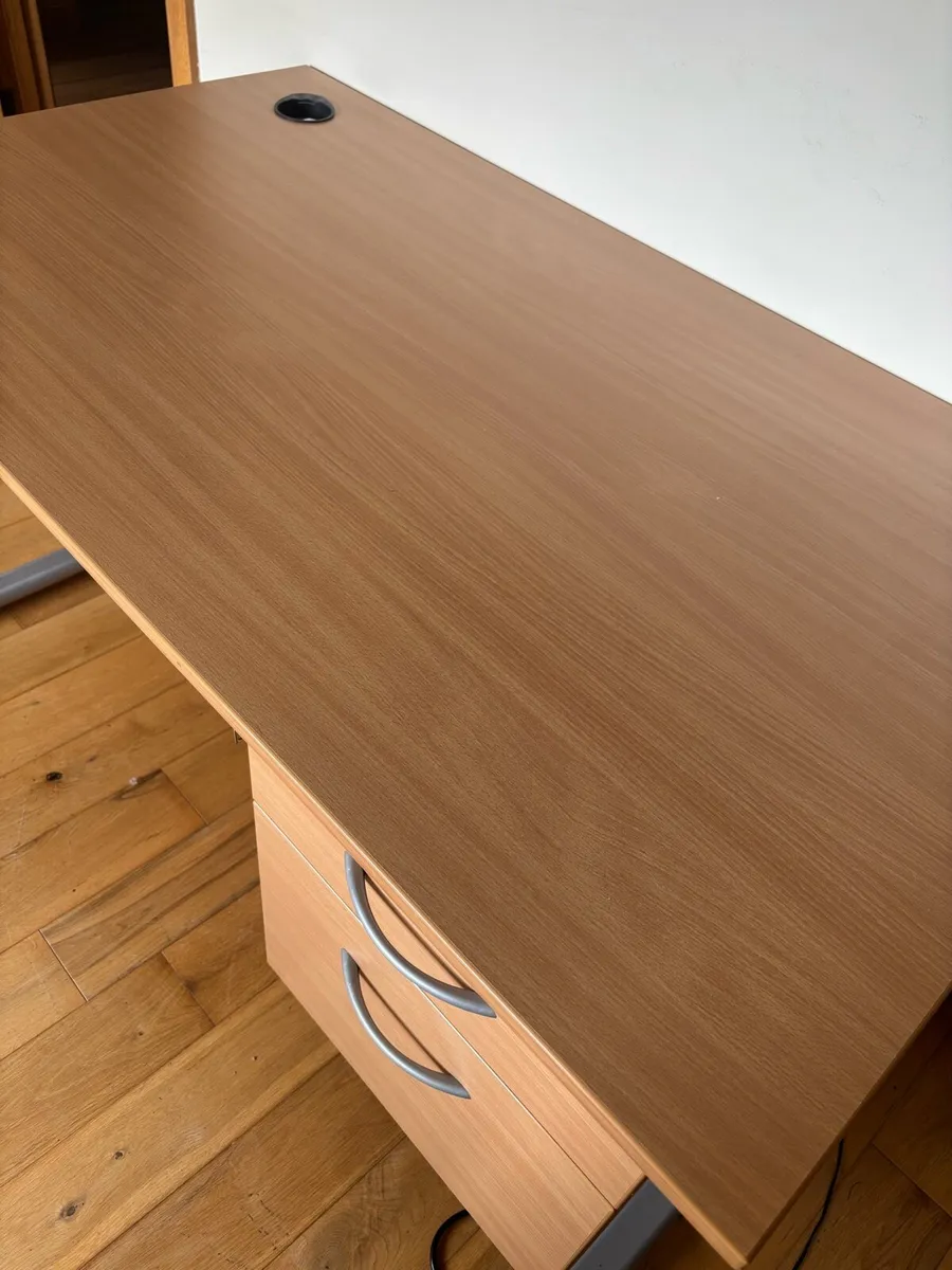Office Desk - Image 3