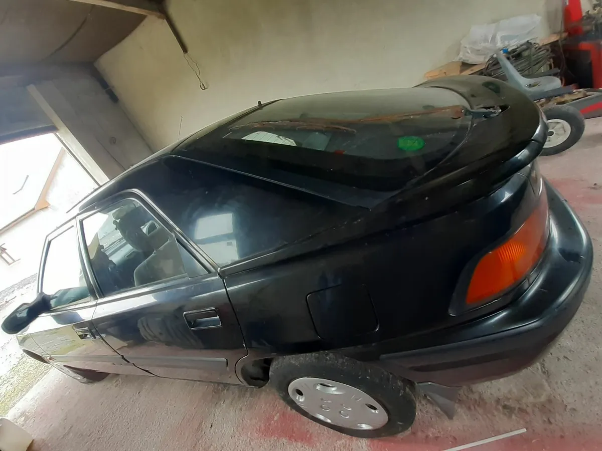Mazda 323F 1991 - Image 3