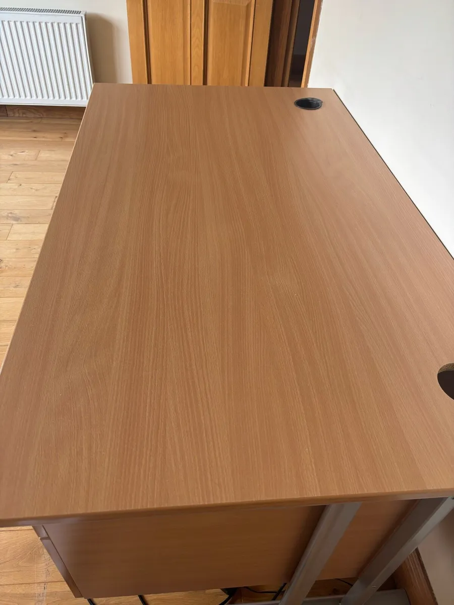Office Desk - Image 4