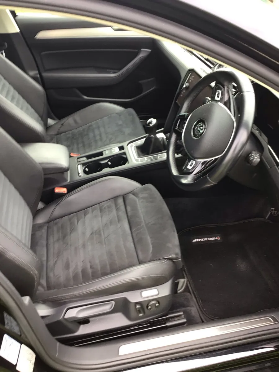 Volkswagen Passat 2litre diesel Highline 150 BHP - Image 4