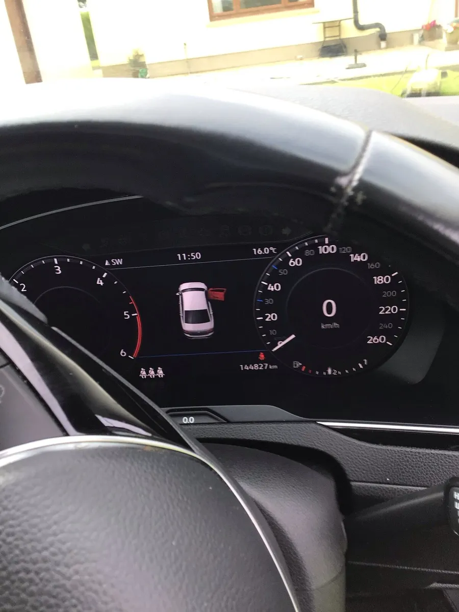 Volkswagen Passat 2litre diesel Highline 150 BHP - Image 3