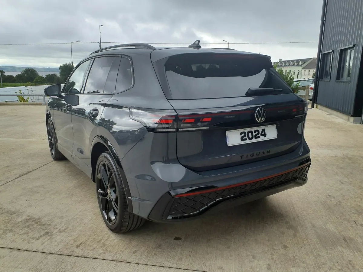 2024 Volkswagen Tiguan R-Line TDi - Image 3