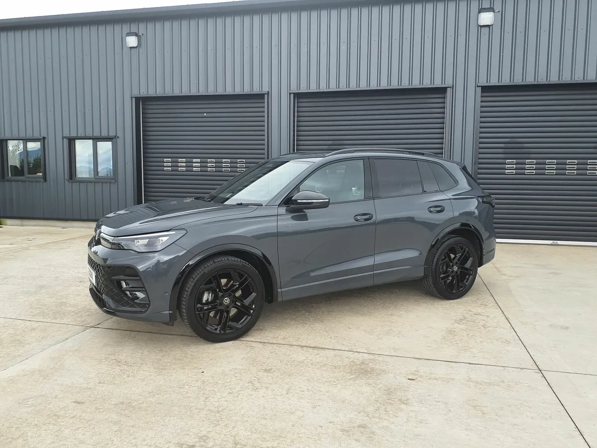 2024 Volkswagen Tiguan R-Line TDi - Image 4