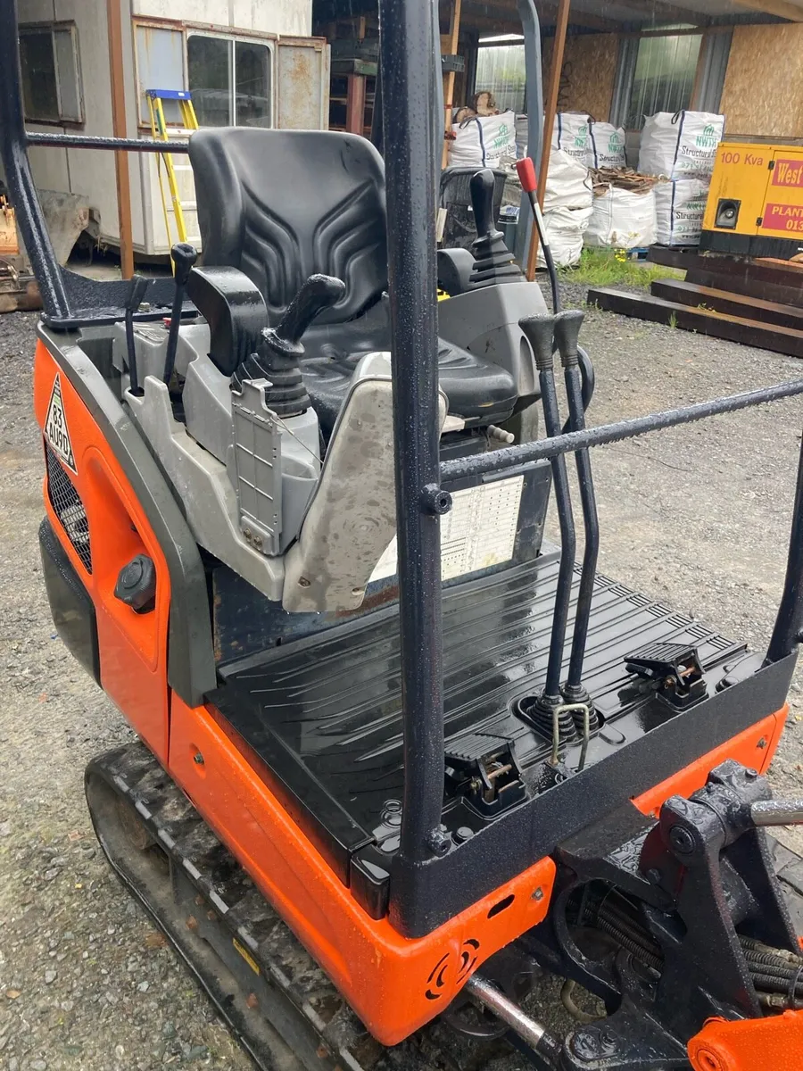 Kubota KX015-4 mini digger Bomag roller - Image 3