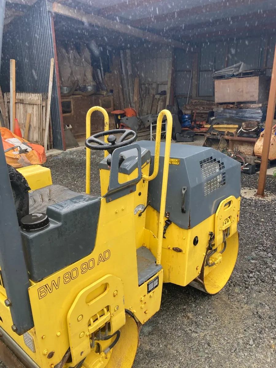 Bomag 800 Roller & Breaker - Image 2