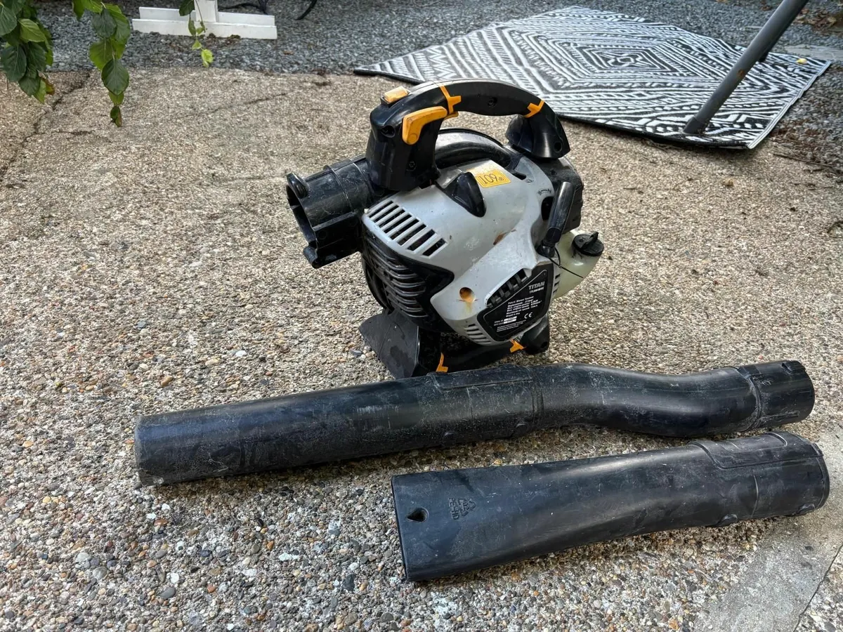 Titan leaf blower - Image 2