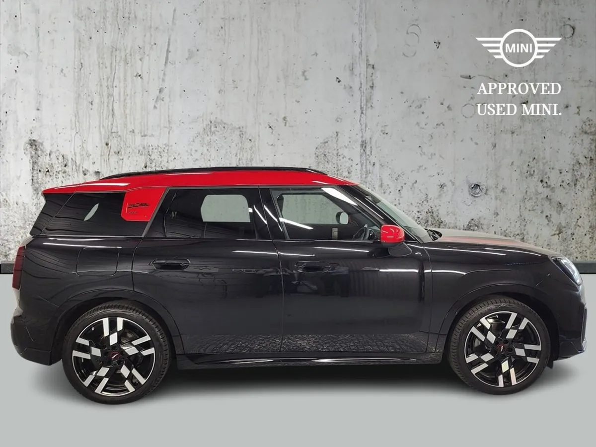 MINI COUNTRYMAN Cooper Classic E - Image 3