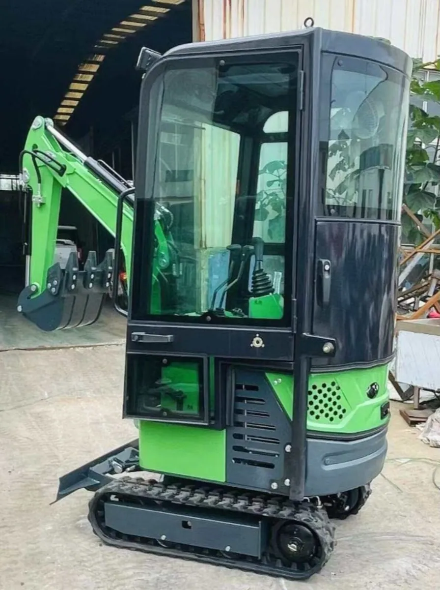 1.5t mini digger - Image 3