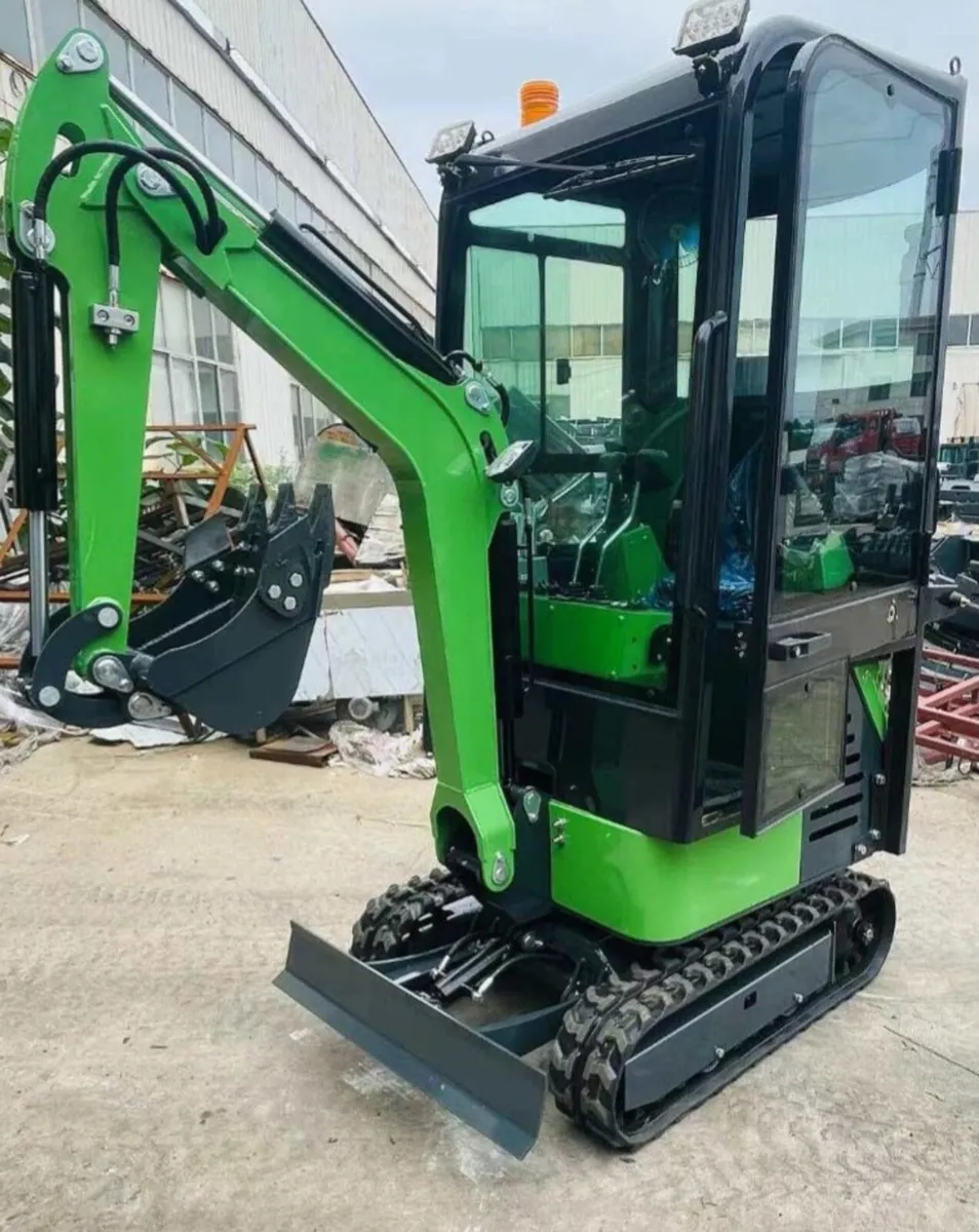 1.5t mini digger - Image 4