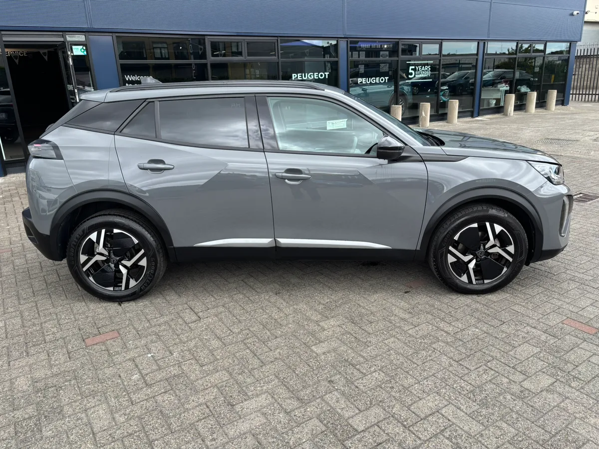 2024 Peugeot 2008 Allure 1.2 - Image 3