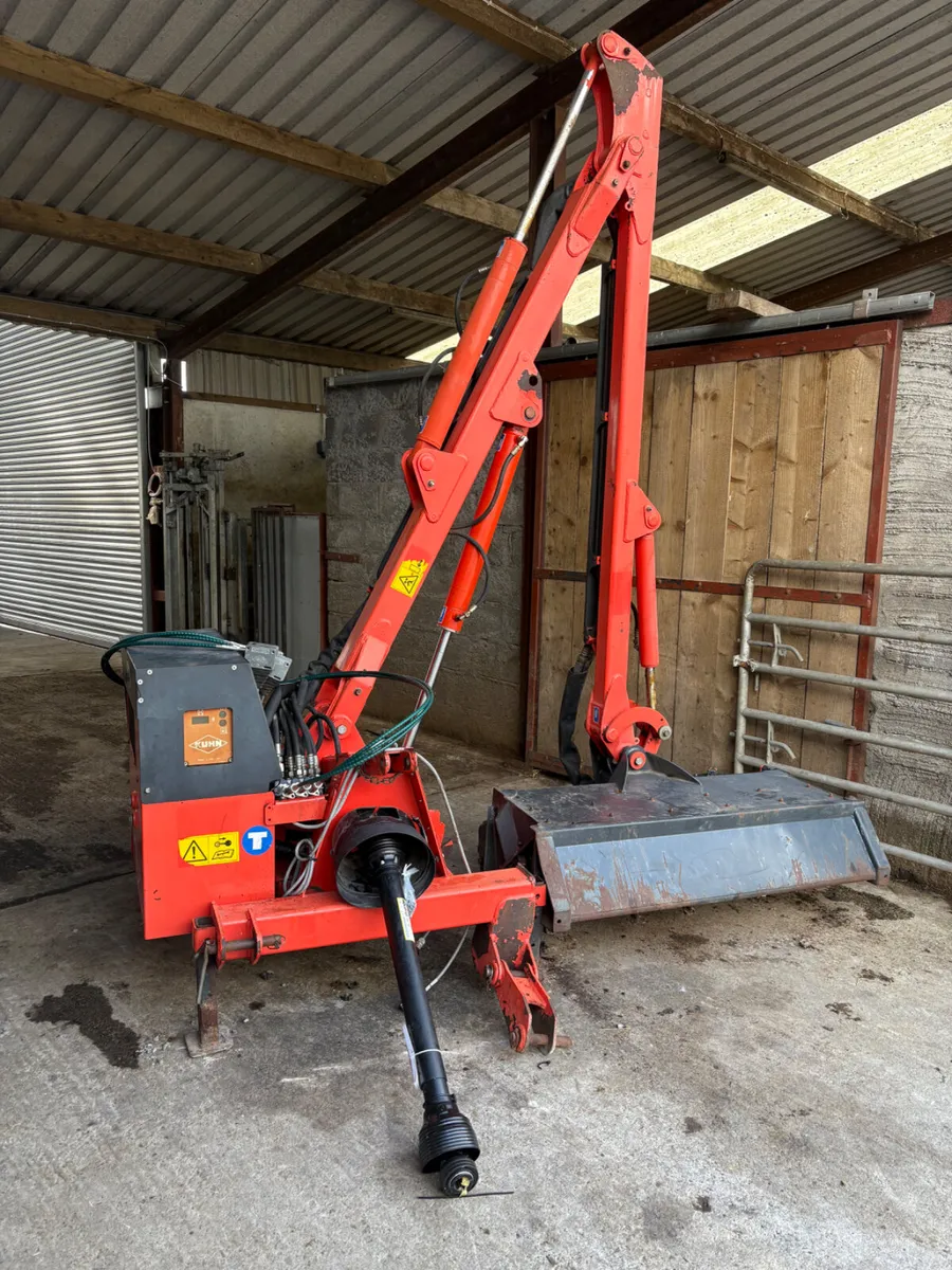 Kuhn Hedgecutter - Image 1