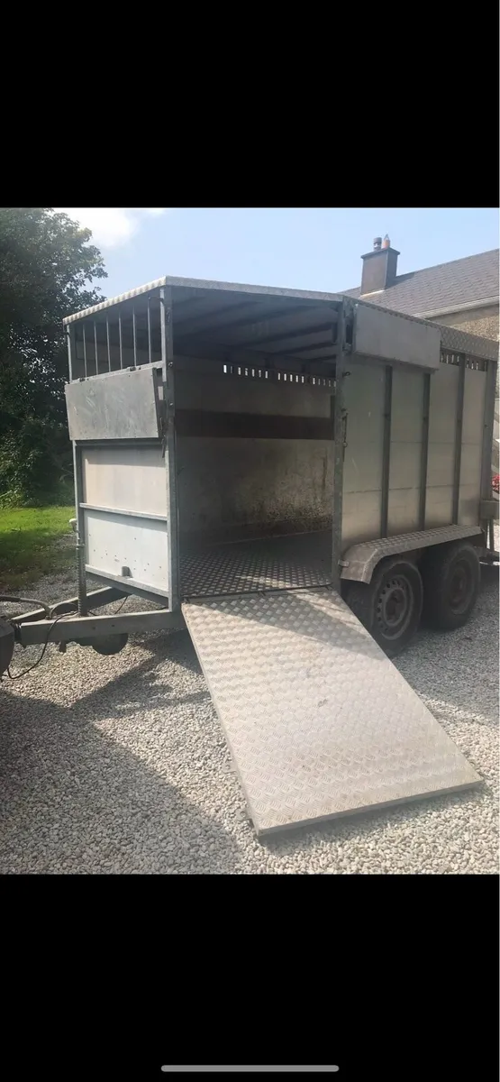 Cattle trailer - Image 1