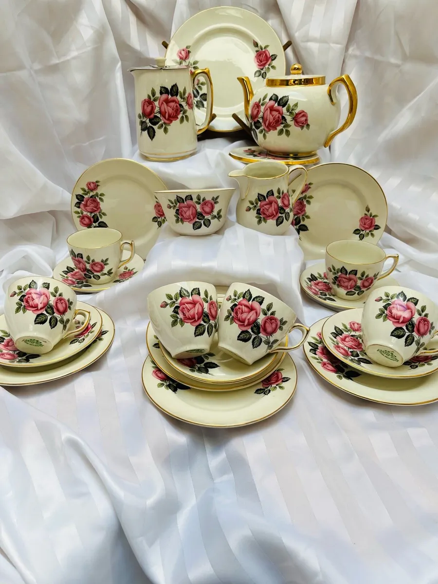 carrigaline Teaset - Image 1