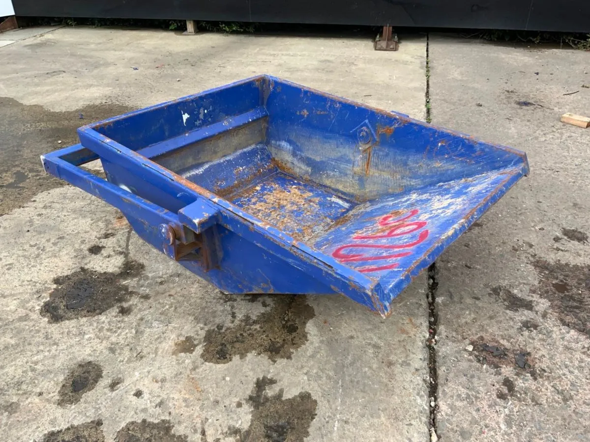 500lts CONQUIP SELF TIPPING BOAT SKIP........1126 - Image 2