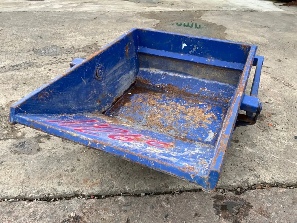 500lts CONQUIP SELF TIPPING BOAT SKIP........1126 - Image 4