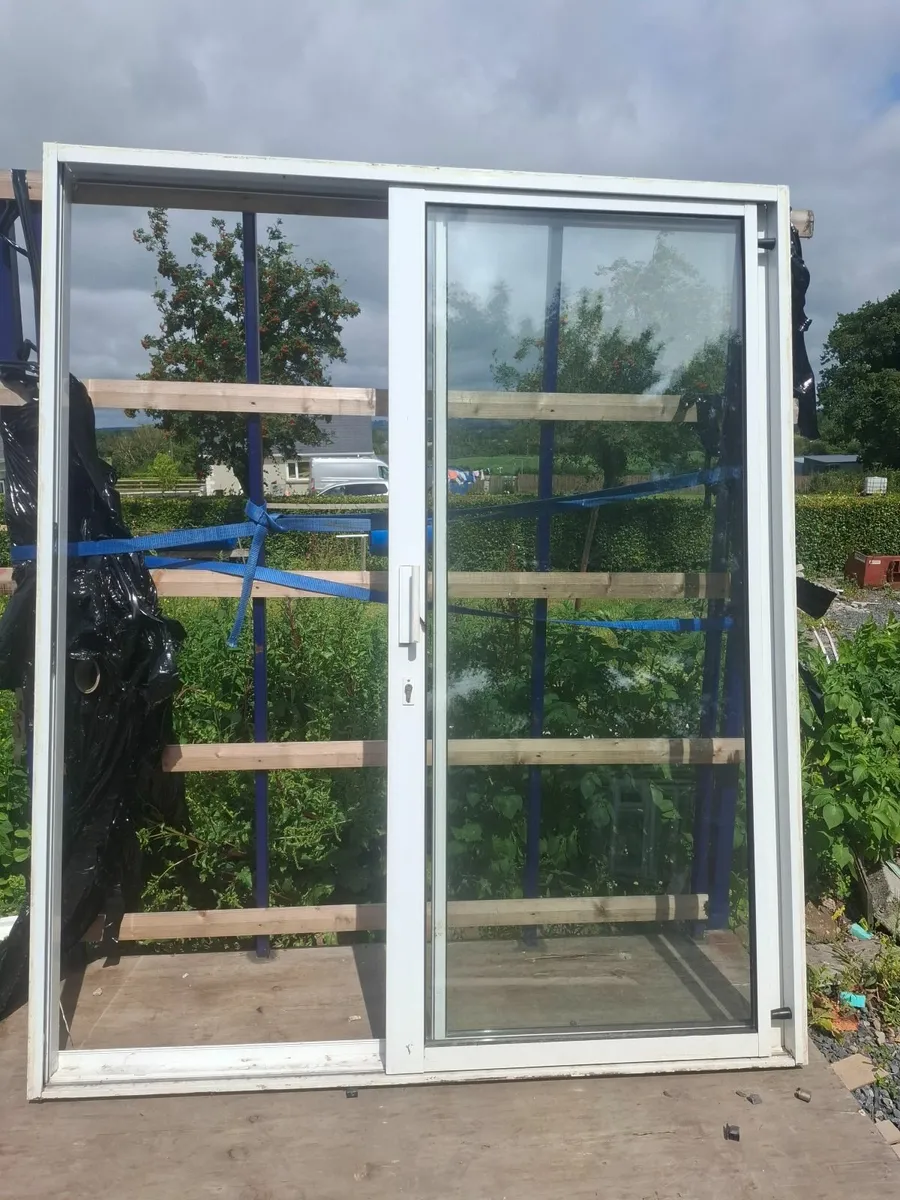 Aluminium patio doors - Image 2