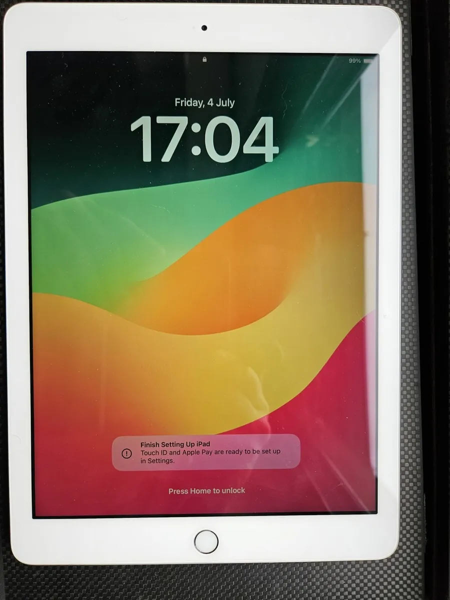 Ipad 128GB 6th Gen - Image 3