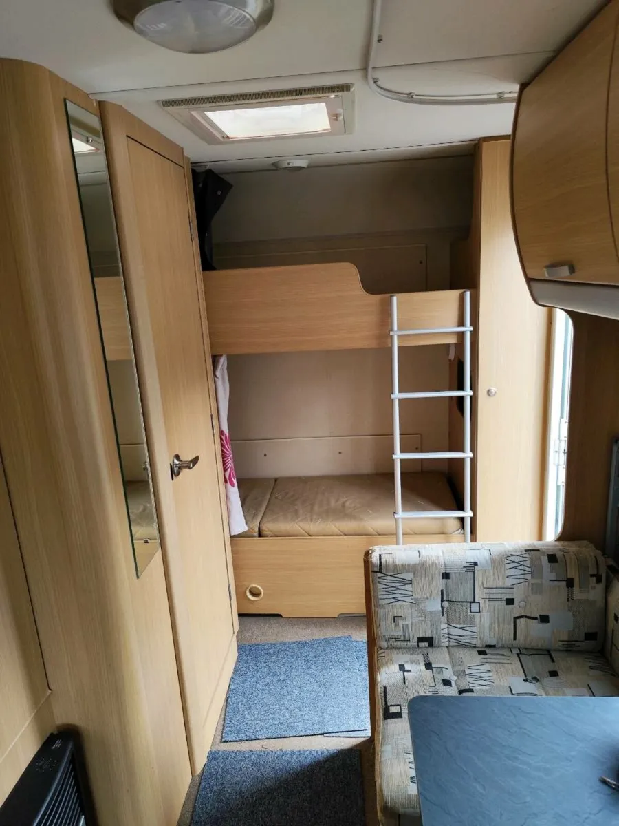 6 berth Swift Major - Image 1