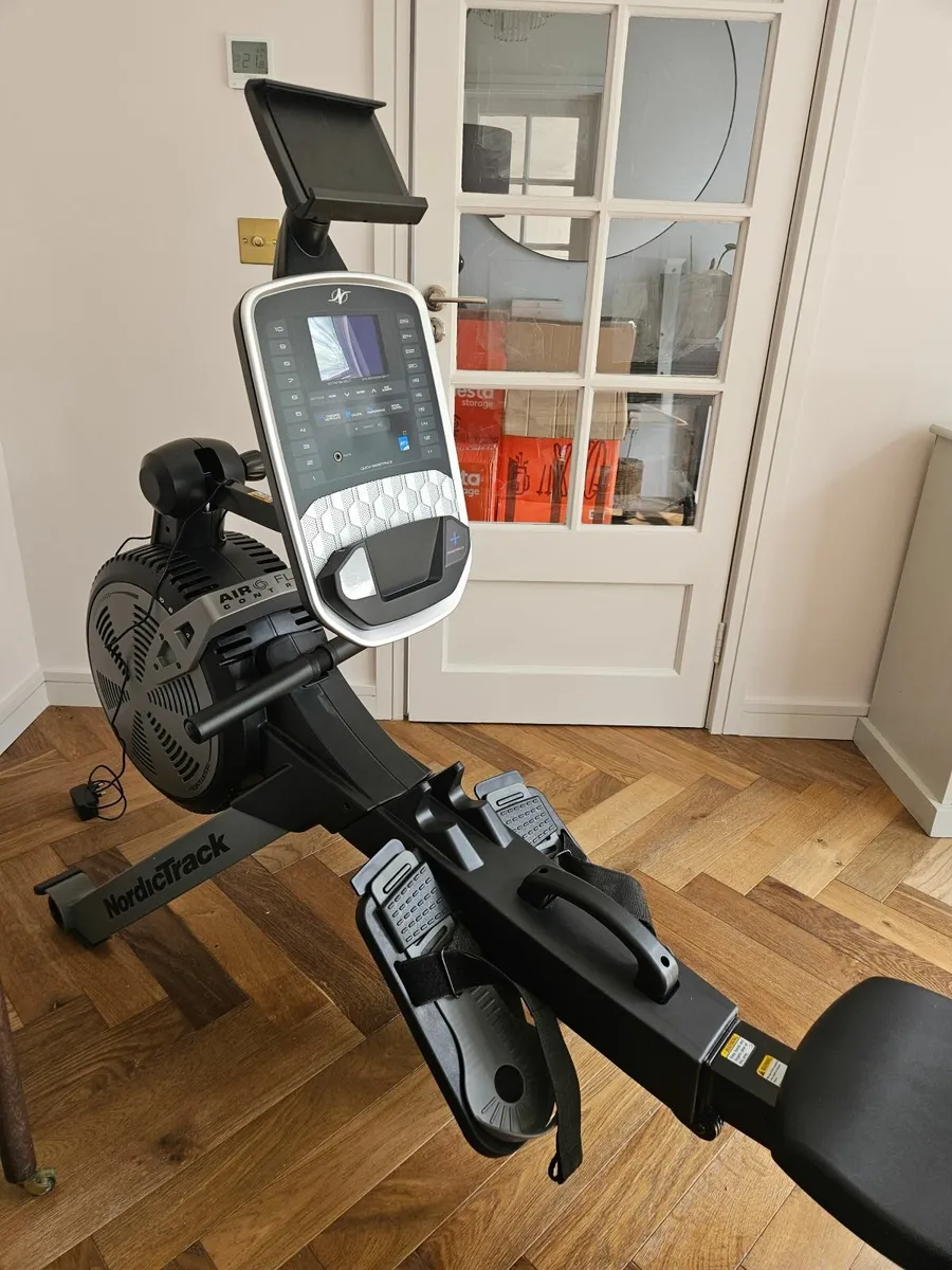 Rowing machine for sale - Nordictrack rw850 - Image 1