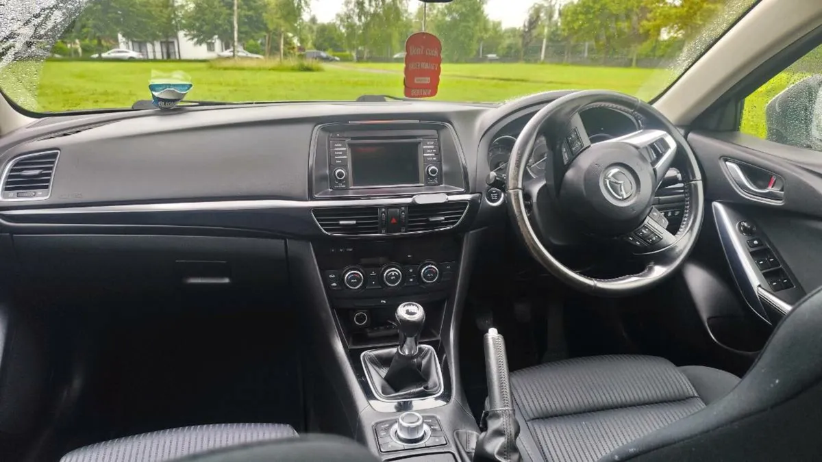 Car - Image 2