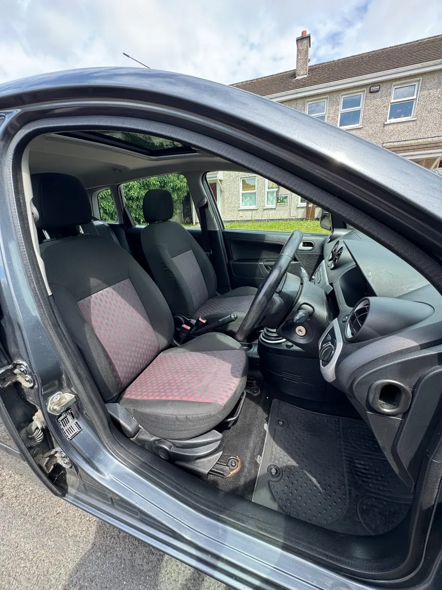 Ford Fiesta 2004 - Image 3