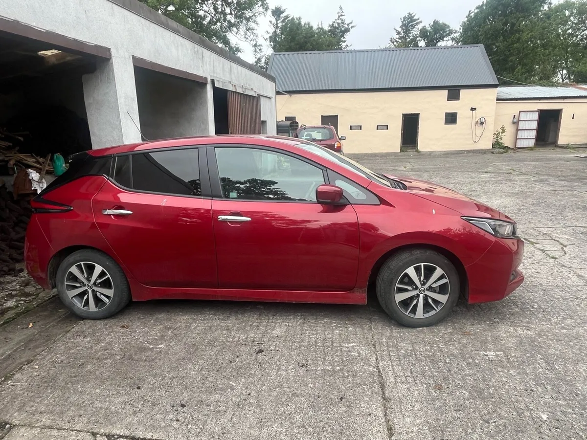Nissan Leaf 2022 - Image 2