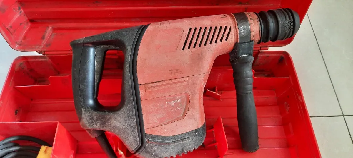 Hilti TE 40-AVR Sds+ 3 Mode 110v - Image 4