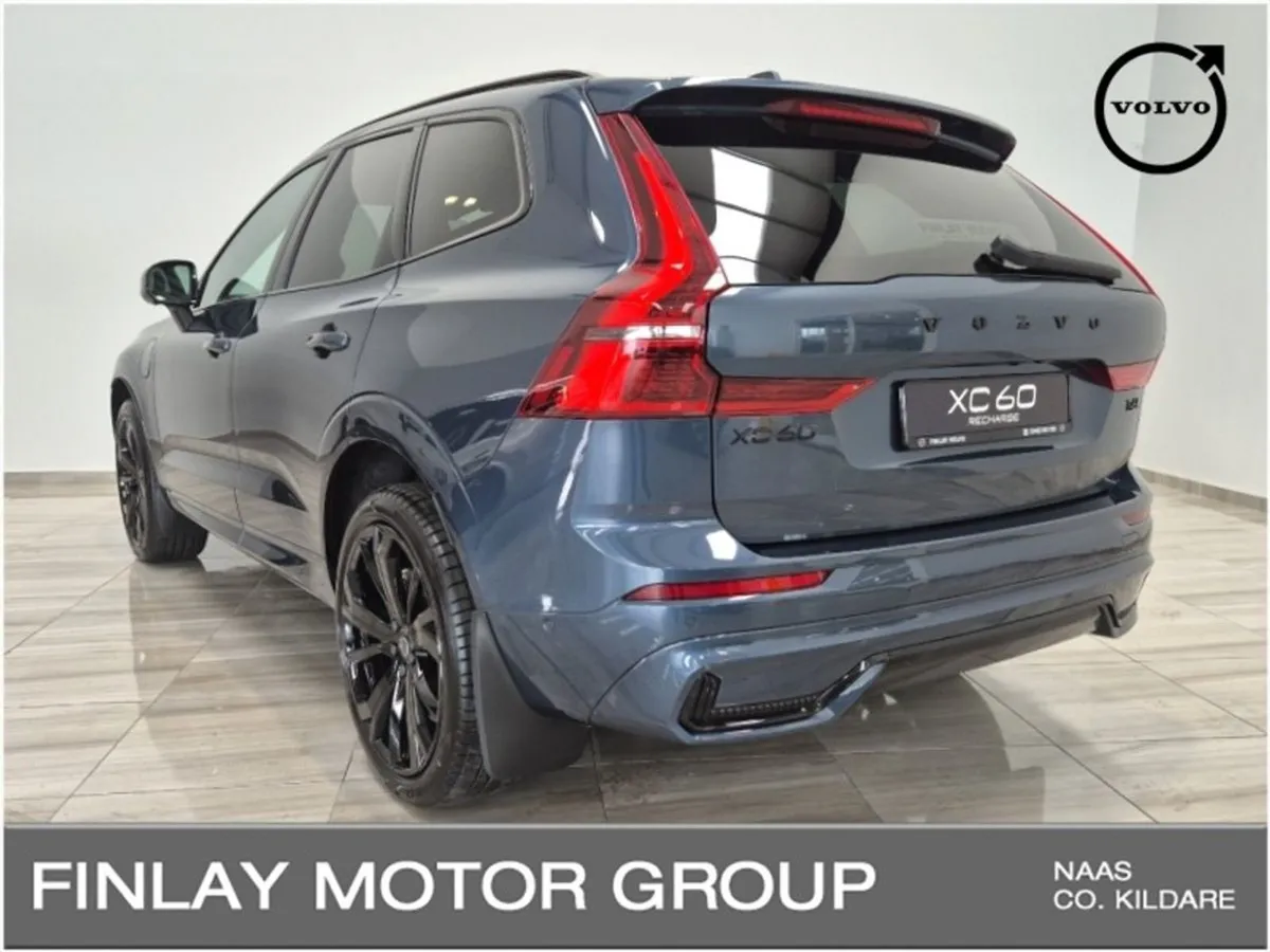 Volvo XC60 T6 Plus Black Edition . Pan Roof Upgra - Image 3