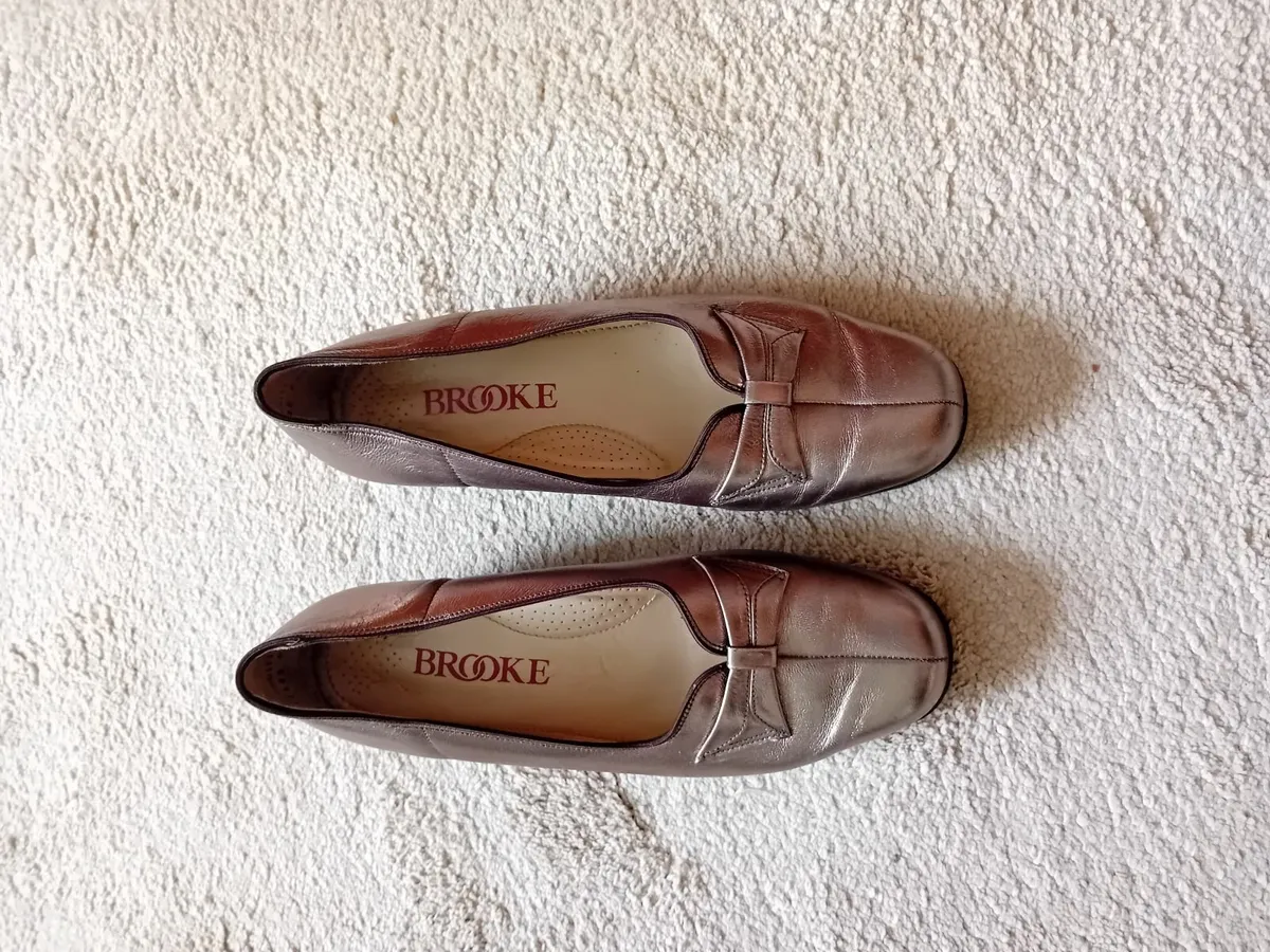 Shoes - Image 3