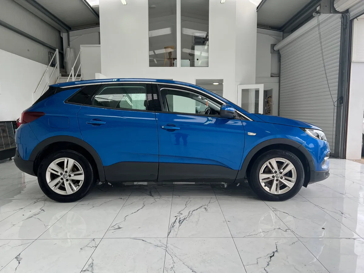 Vauxhall Grandland X 2021 - Image 3
