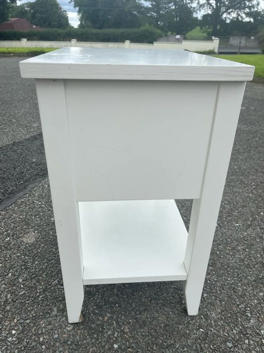 Wooden White bedside cabinet H61cms W48.5cms, there is some damage on top which could easily be covered with a small paint touch up, - Image 2