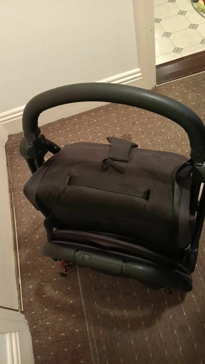 Stroller - Image 1