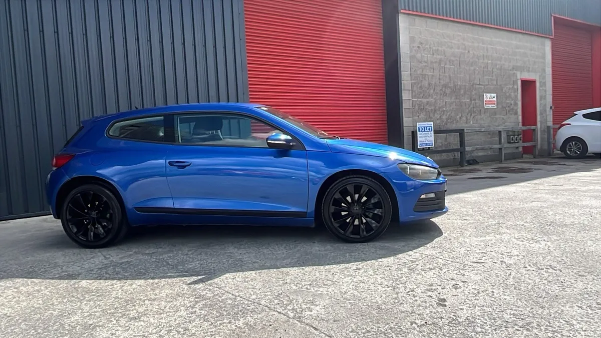 VW Scirocco 2009 - Image 2