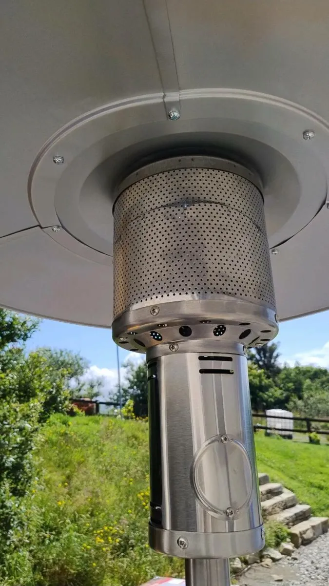 Patio gas heater - Image 1