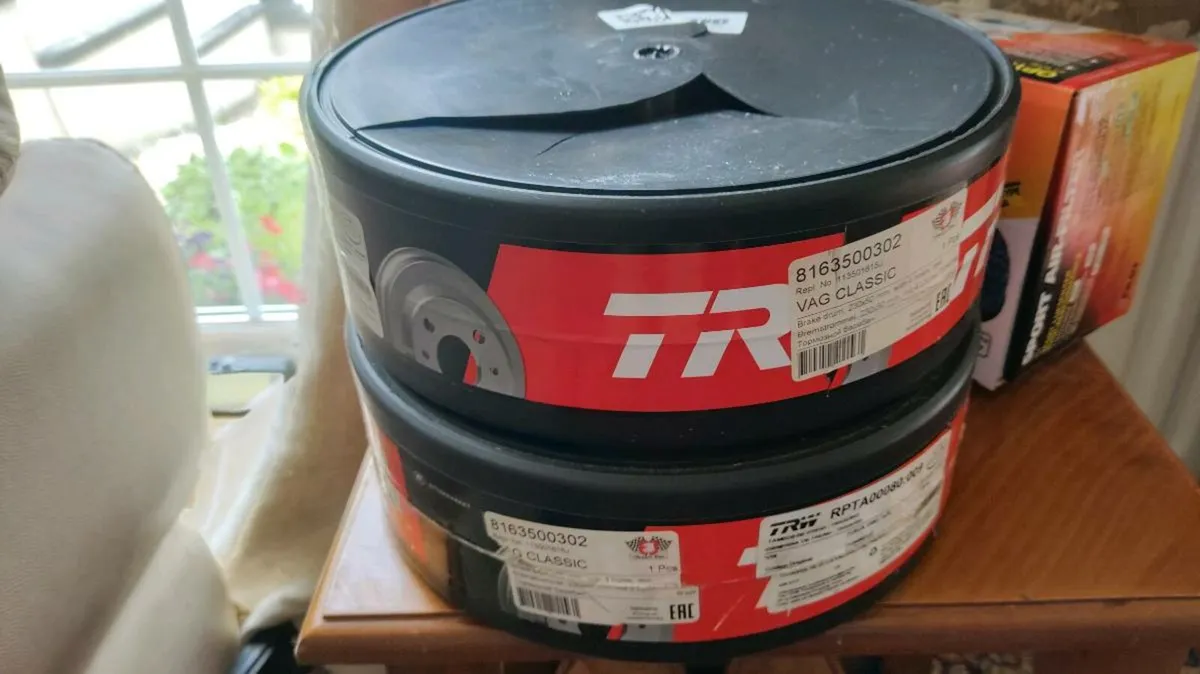 Vw T2 hubs - Image 1