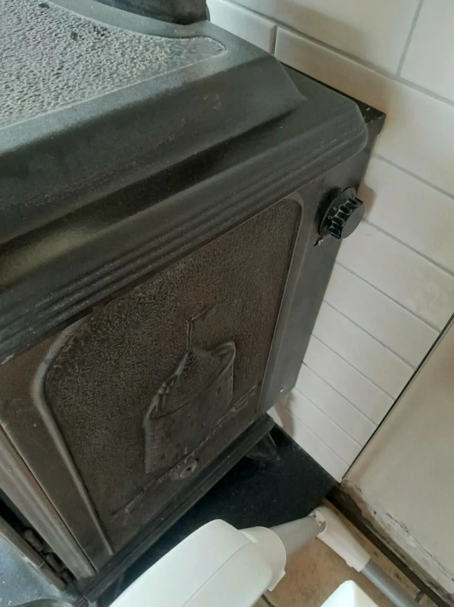Stanley stove - Image 2