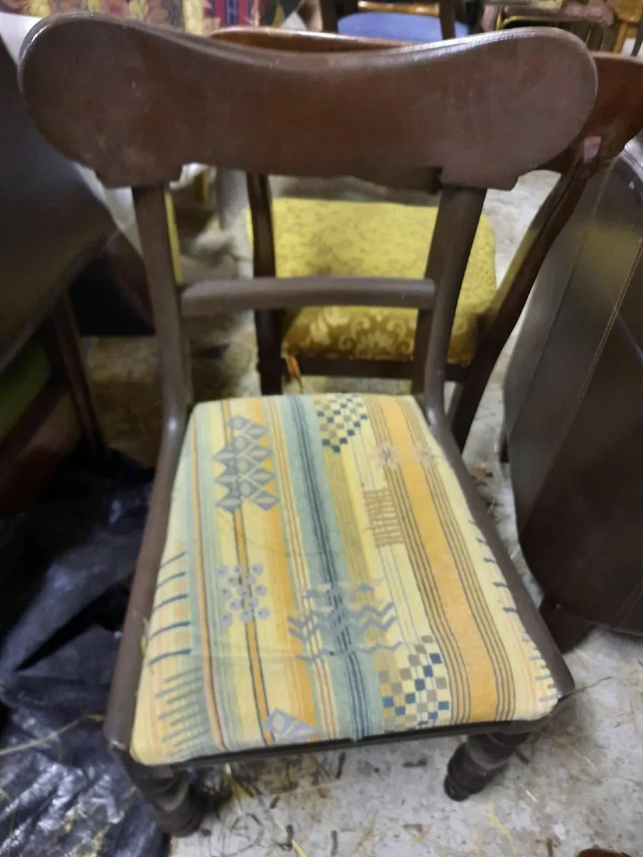 Antique chair - Image 1