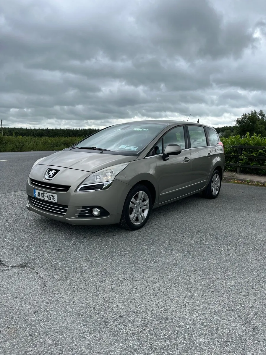 PEUGEOT 5008 AUTO 7SEATER - Image 1