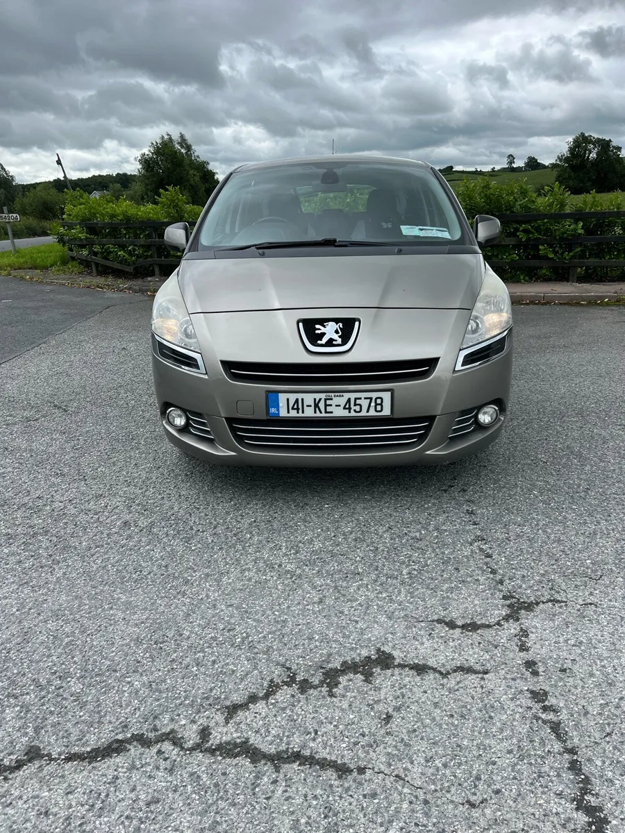 PEUGEOT 5008 AUTO 7SEATER - Image 2