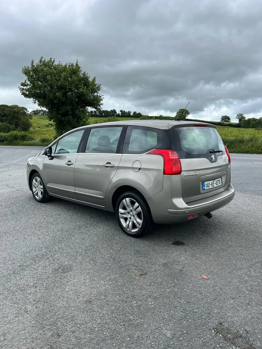 PEUGEOT 5008 AUTO 7SEATER - Image 3
