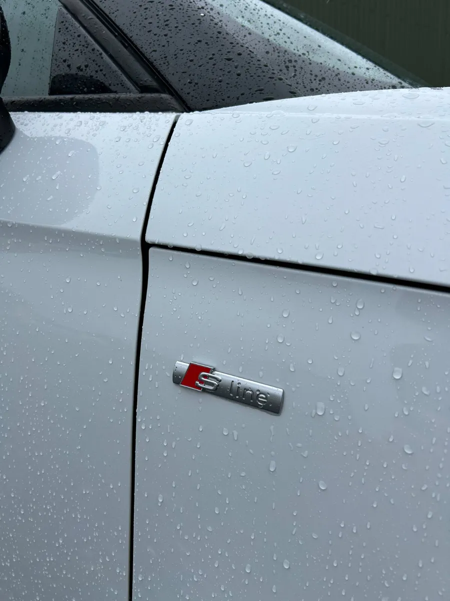 2015 AUDI A1 SLINE 1.4TFSI AUTOMATIC - Image 4
