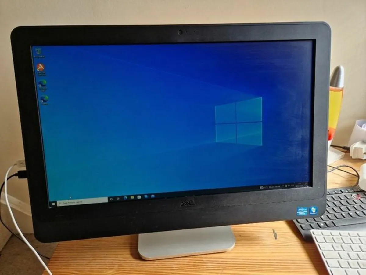 Dell Optiplex 9010 all in one 24" screen Desktop - Image 1