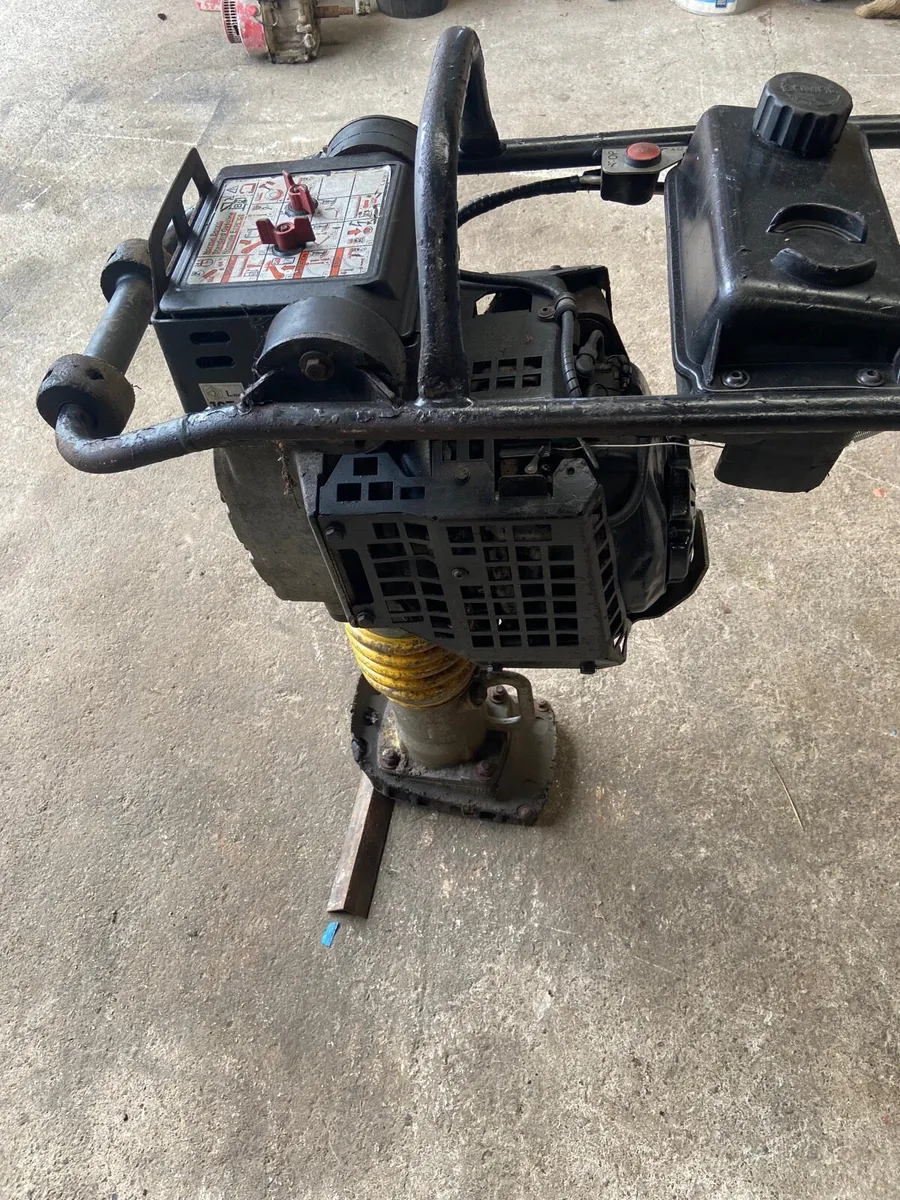 Bomag trench compactor ,Honda GX 100 engine - Image 3