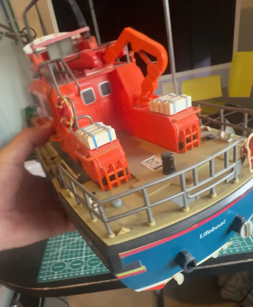 Remote Control Lifeboat - Image 2