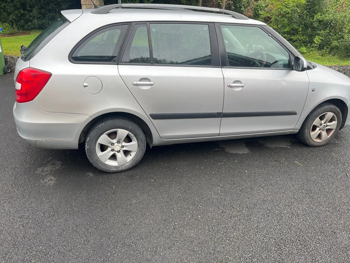 Skoda Fabia Estate - Image 2