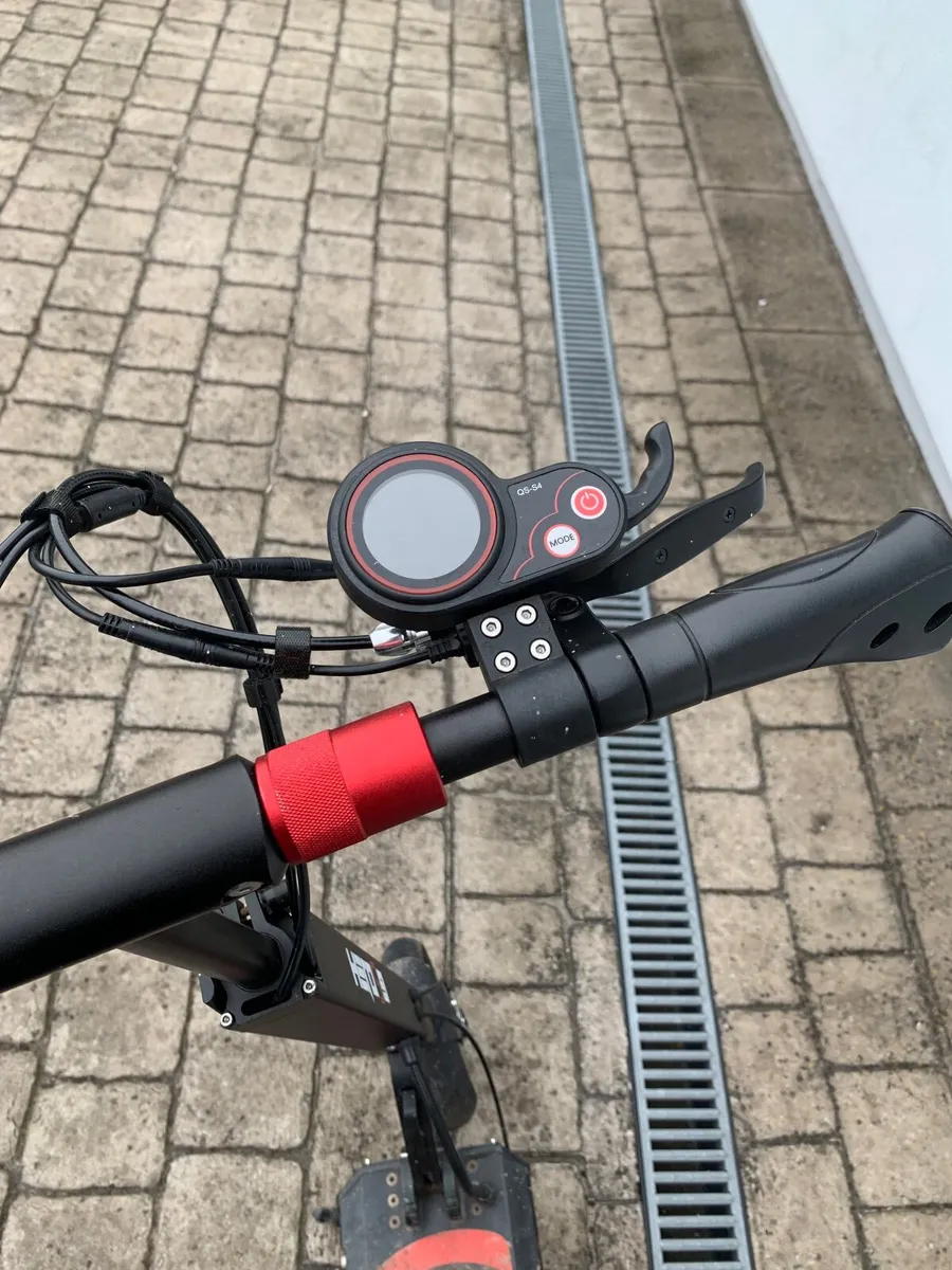 E scooter - Image 1