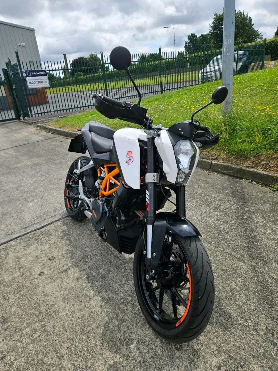 KTM DUKE 390 - Image 2
