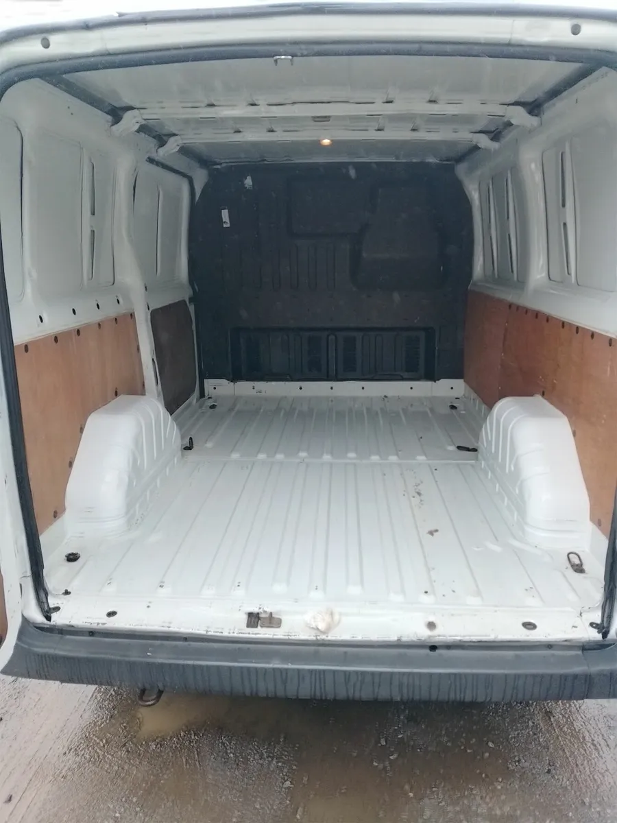 Ford Transit 2012 - Image 1